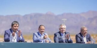 Fernández inauguro obras en el oeste provincial