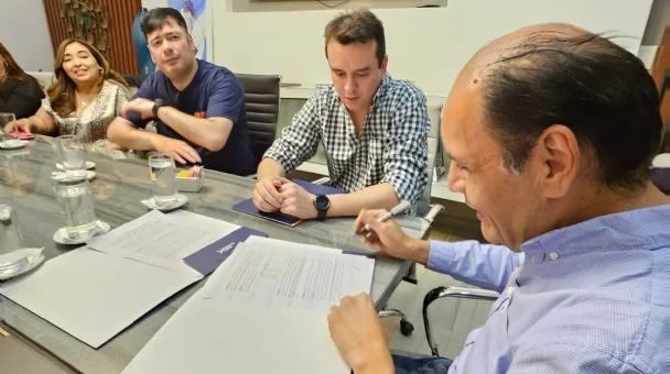 25% de aumento para Docentes municipales el acuardo con la Capital