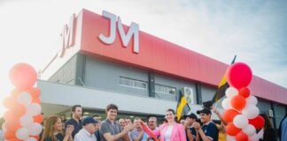 Con la presencia del Gobernador, se inauguró nuevo supermercado en el norte de la Capital