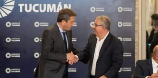 En Tucumán, Raúl Jalil y gobernadores firmaron convenios con el ministro Sergio Massa para obras