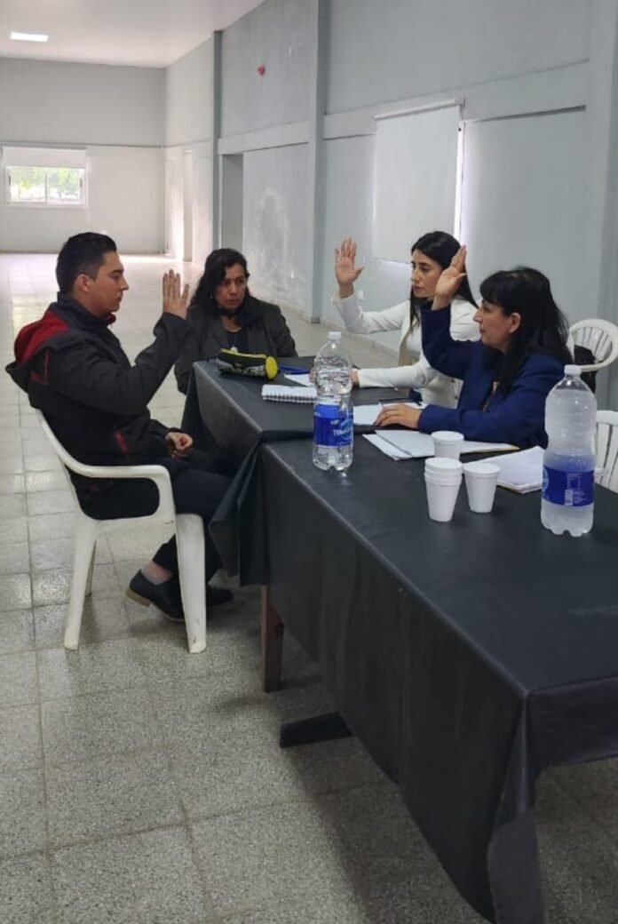 Isabel González se reincorporó a su cargo de concejala