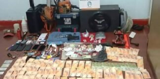 En Capayán detienen a cuatro personas, secuestran un arma y dinero en efectivo