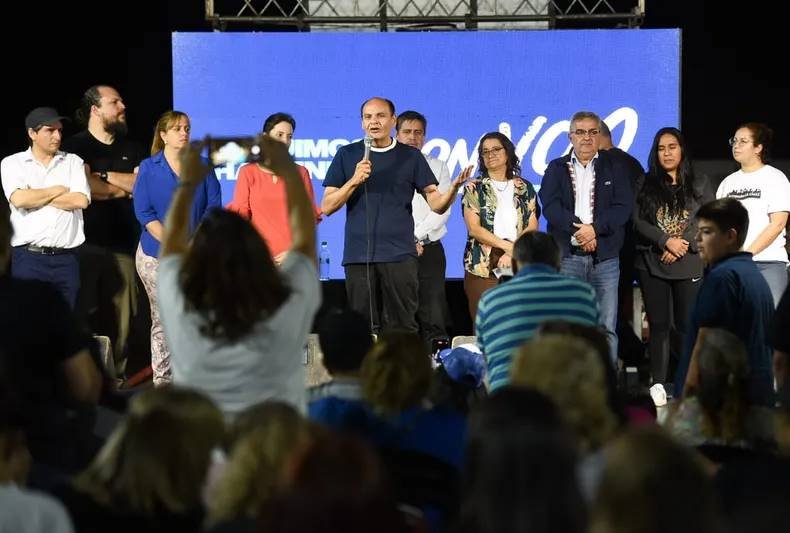 cierre de camapaña de UP