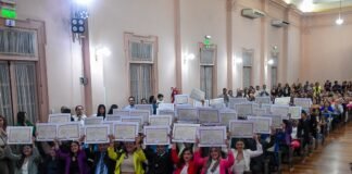 Egresaron 57 nuevos profesionales de la Facultad de Ciencias Económicas