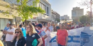 Empleados públicos nuevamente marcharán este jueves en la plaza 25 de mayo pidiendo salarios dignos