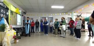 La Madre del Valle visita el centro de salud de las Mil Viviendas