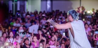 Más de 5.000 niños brillaron en el Ponchito y Luck Ra dio el broche de oro