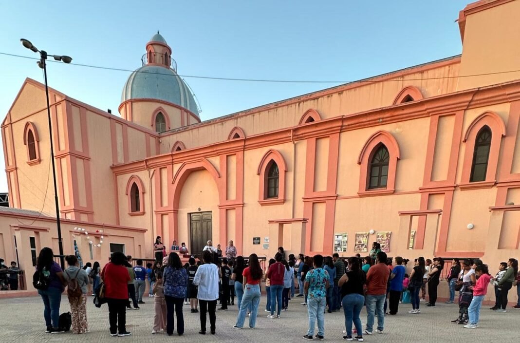Niños andalgalenses se unen a la oración por la paz en el mundo y por nuestra Patria