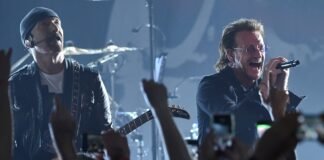 U2 homenajeó a los jóvenes asesinados en el Festival Supernova de Israel