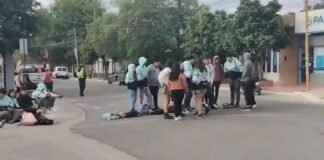 Estudiantes cortaron la ruta pidiendo sus netbooks