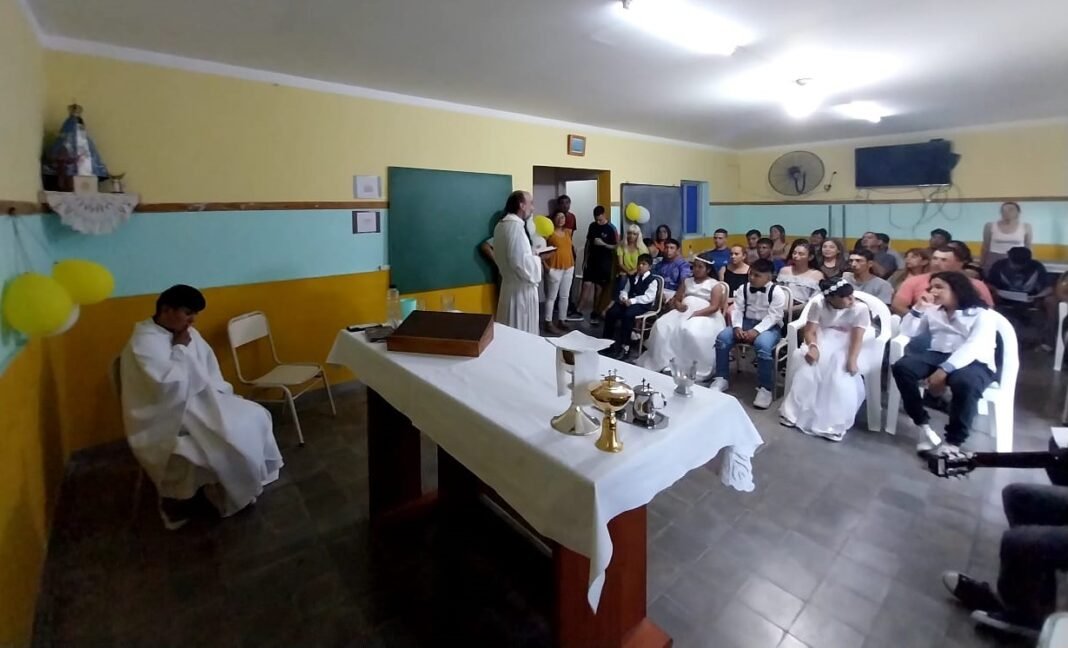 Celebración de inicio de la tarea pastoral del nuevo asesor espiritual del Hogar de Cristo