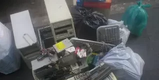 Cómo aprovechar el oro, la plata y otros materiales de ese móvil que vas a tirar: el destino de tus residuos electrónicos