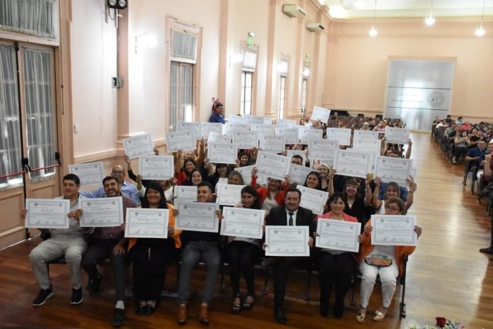 Docentes municipales diplomados en Educación Especial con Orientación en Educación Inclusiva