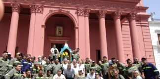 Empleados municipales celebran su día peregrinando junto a la Virgen