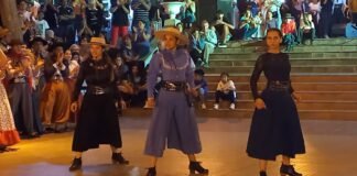 Primer Encuentro Tradicional Vecinal en la Plaza 25 de Mayo