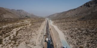 Raúl y Tolosa Paz visitaron la obra de pavimentación de la Ruta Provincial 43