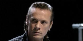 U2 espera que Larry Mullen Jr se recupere para terminar su nuevo material
