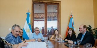 El sueldo mínimo de un empleado de la administracion publica será de $300.000 a partir de enero de 2024