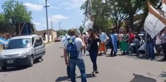 Judiciales se manifestaron en casa de gobierno y habrá paro en el dia de mañana