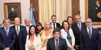 Milei firmó su primer decreto para la reforma del Estado: se reducen a 9 los ministerios