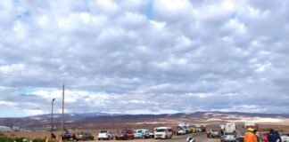 Despidos en Zijin-Liex, trabajadores protestan frente a la empresa