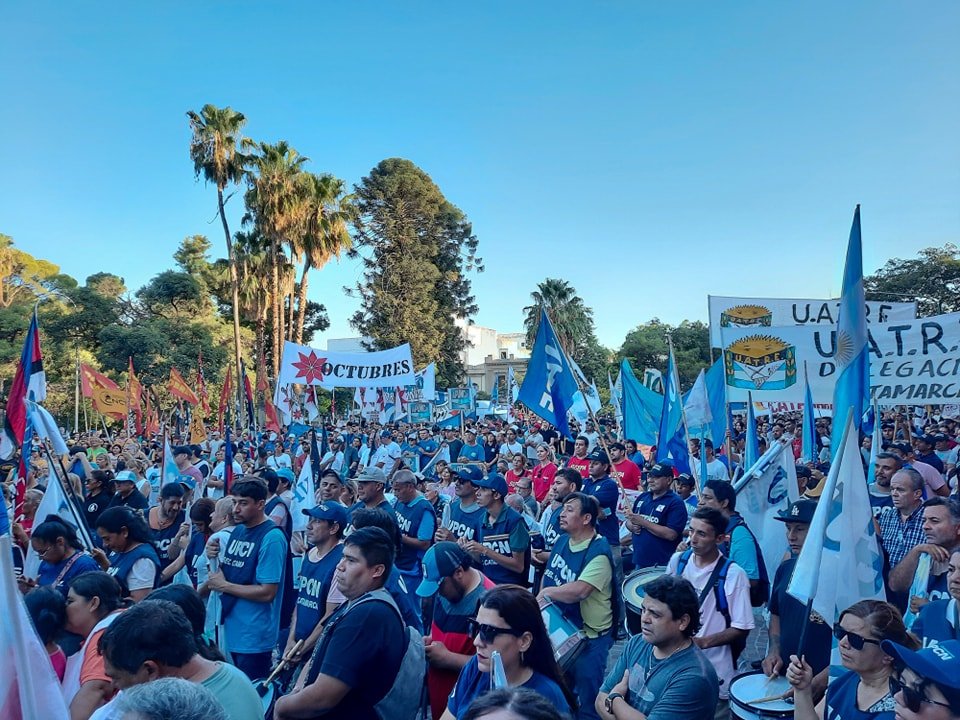 Fuerte Movilización en Catamarca en contra de las medidas del Gobierno Nacional