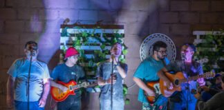 El Portezuelo y San Antonio recibieron con harina y música al circuito chayero