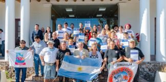 Entregan nuevas matrículas a cooperativas y personerías jurídicas a instituciones