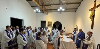 𝗦𝗮𝗰𝗲𝗿𝗱𝗼𝘁𝗲𝘀 𝗱𝗲 𝗹𝗮 𝗱𝗶𝗼́𝗰𝗲𝘀𝗶𝘀 𝗽𝗮𝗿𝘁𝗶𝗰𝗶𝗽𝗮𝗻 𝗱𝗲 𝗹𝗮 𝗦𝗲𝗺𝗮𝗻𝗮 𝗱𝗲 𝗙𝗼𝗿𝗺𝗮𝗰𝗶𝗼́𝗻 𝗣𝗮𝘀𝘁𝗼𝗿𝗮𝗹