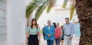Raúl Jalil recorrió y supervisó trabajos en escuelas de Capital