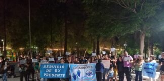 Trabajadores de Salud se manifestaron en el interior provincial por un aumento salarial