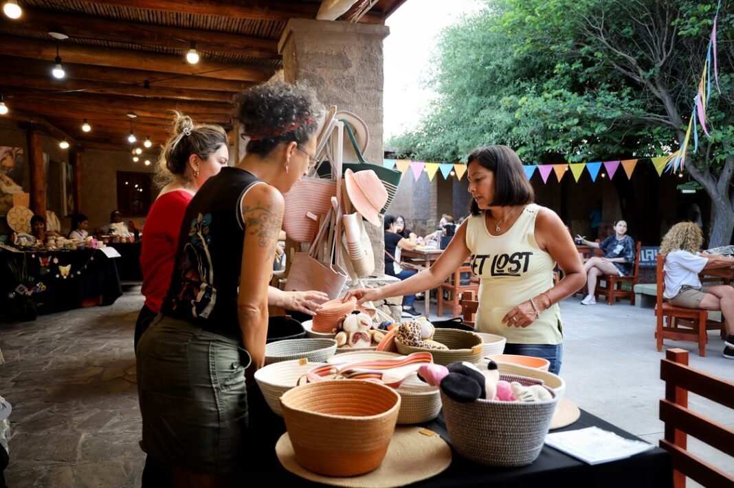 Convocatoria para la Feria de Artesanías y Diseño de Semana Santa