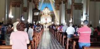 “En este día central de nuestra fe no dejemos de soñar que un mundo distinto es posible con nuestro compromiso”