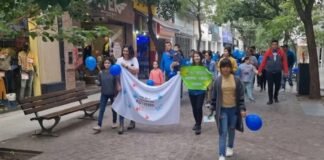 Día mundial de la concientización sobre el Autismo: Con caminata por peatonal rivadavia entre otras actividades