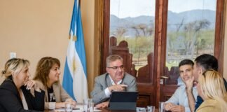Gobierno y gremios trabajan para eficientizar el sistema educativo provincial