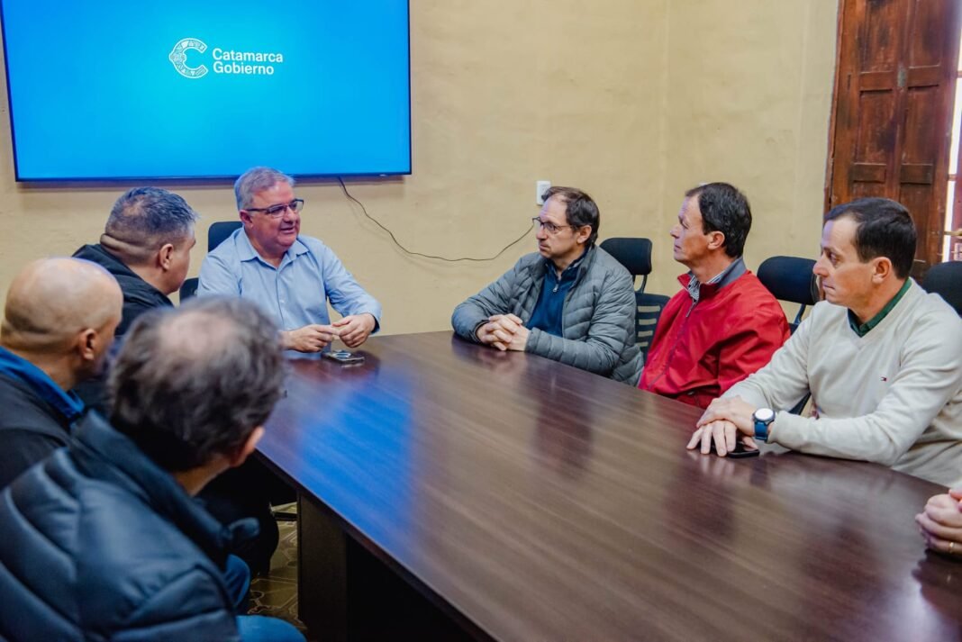 Respuesta del Gobierno provincial a necesidades de productores de Aconquija