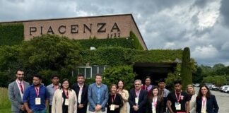 Artesanos catamarqueños visitaron la prestigiosa textil Fratelli Piacenza