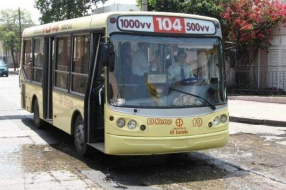 Catamarca: Dispar acatamiento del transporte al Paro