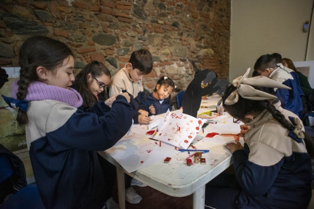 Chicos de 3º grado participaron de un taller sobre los “Gigantes del Noroeste”