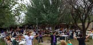 La gente copó la Casa de la Puna en el día del trabajador