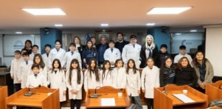 Alumnas y alumnos de la Escuela Rivadavia-Belgrano culminaron su ciclo de práctica legislativa