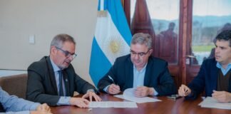 Firman acuerdo para resolver conflicto judicial entre YMAD y la UNT