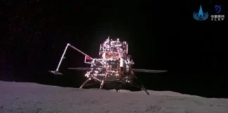 Hay una bandera hecha de piedra en la Luna: así han logrado fabricarla y llevarla hasta allí