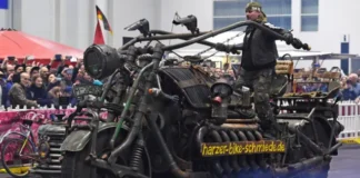Megaconstrucciones: la moto más pesada del mundo pesa 5 toneladas y hay que conducirla de pie