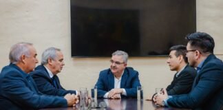 Raúl Jalil y representantes de la Federación de Ciencias Económicas analizaron la política económica y tributaria