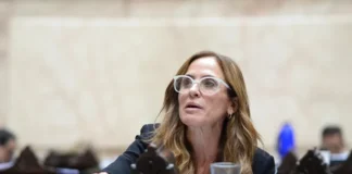 Victoria Tolosa Paz cruzó a Javier Milei por amenaza y lo mandó a leer la Constitución
