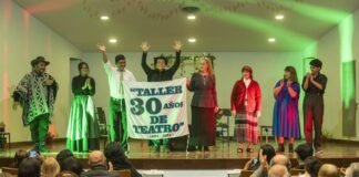 El Taller de Teatro celebró sus 30 años con el estreno de “Noche de luna”