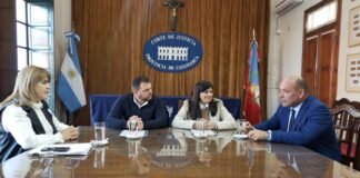 Firma de convenio entre el Poder Judicial y la municipalidad de Paclín para implementar el Programa “Justicia Cerca”