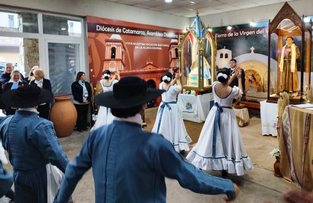 Homenajes artísticos a la Virgen del Valle y al Beato Mamerto Esquiú en el Poncho