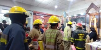 Poncho 2024: Bomberos de Valle Viejo saludaron y homenajearon a la Virgen del Valle